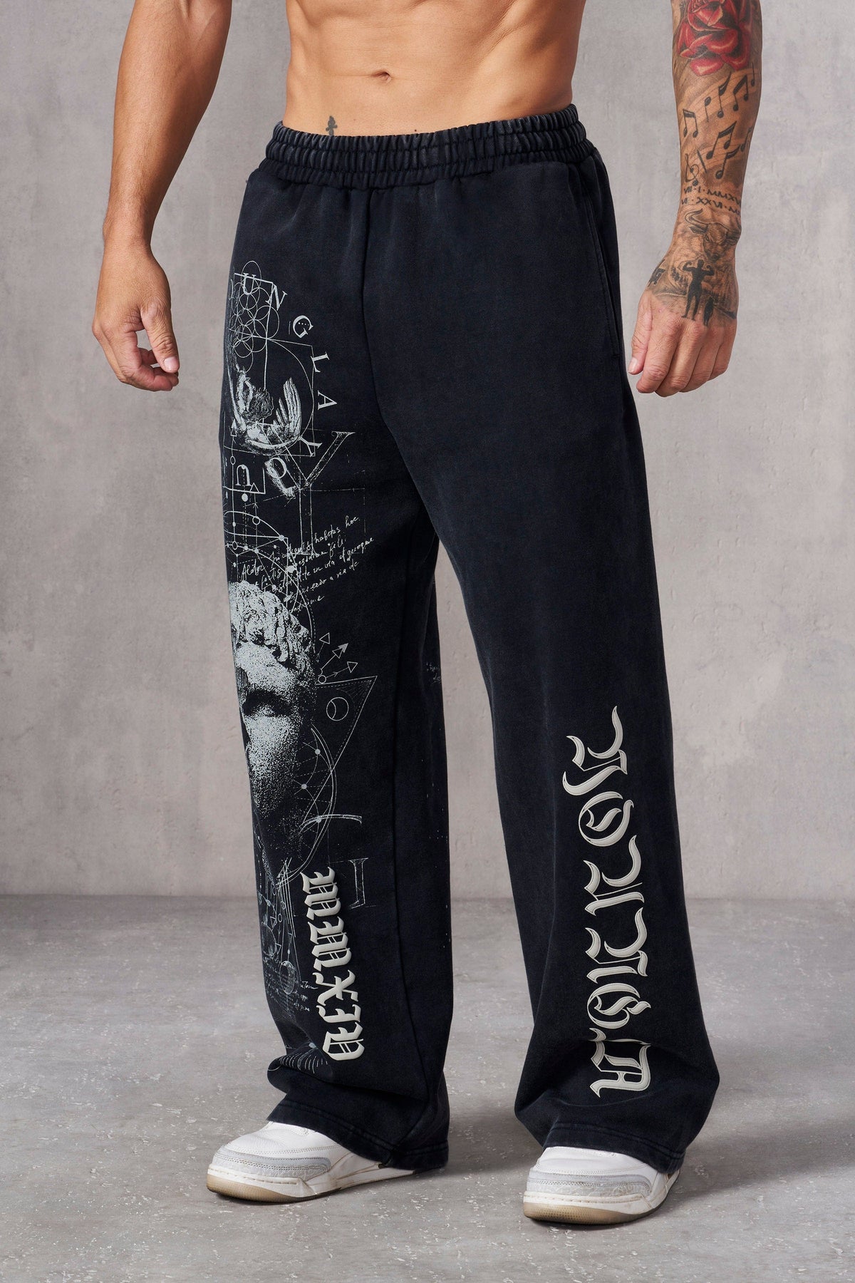 2139 - JOGGER
RENACENTISTA NEGRO