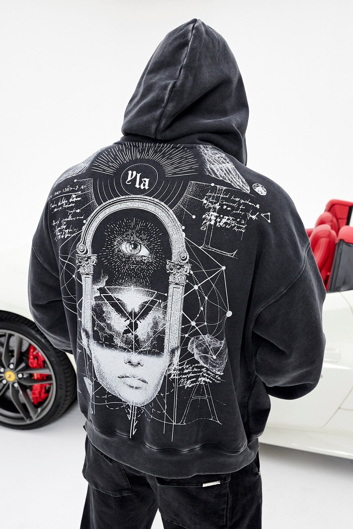 5147 - SUDADERAS CON CAPUCHA RENACENTISTAS
